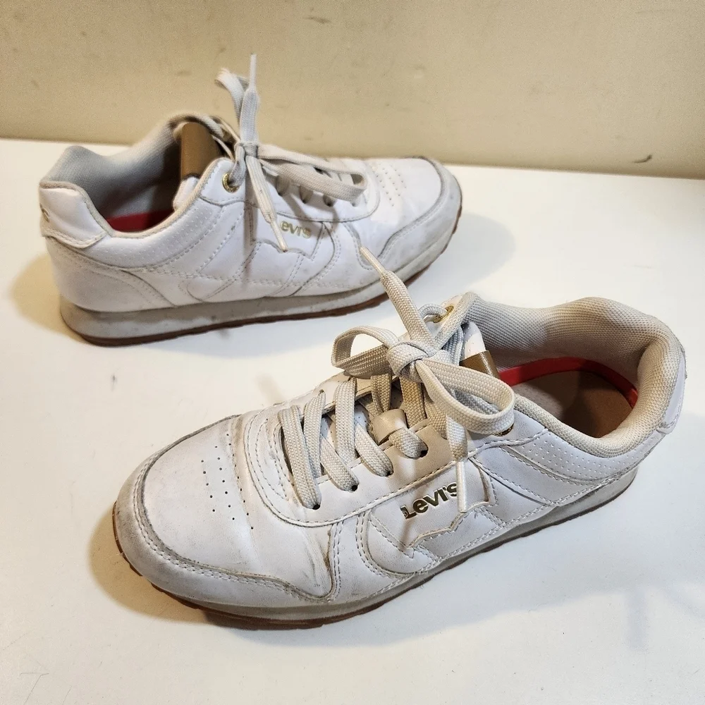 LEVI'S Women's White Sneakers Size 6.5
